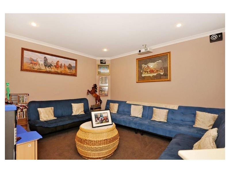 20 Bingarra Crescent, Tapping WA 6065