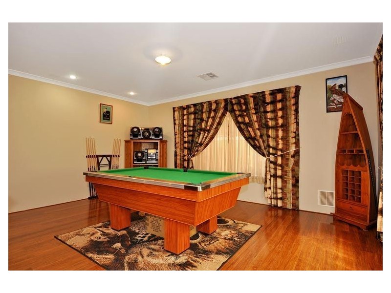 20 Bingarra Crescent, Tapping WA 6065