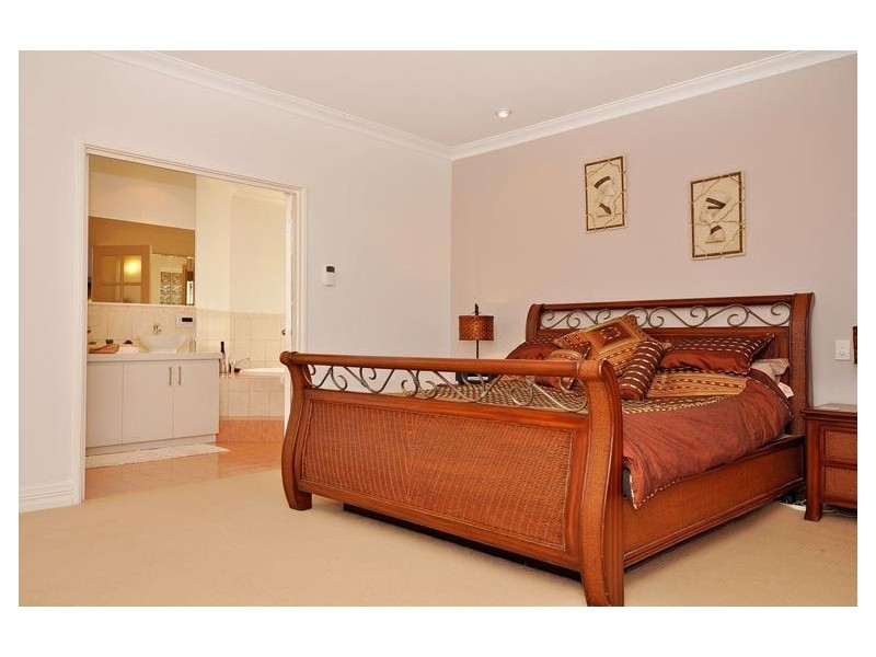 9 Caldera Close, Mindarie WA 6030