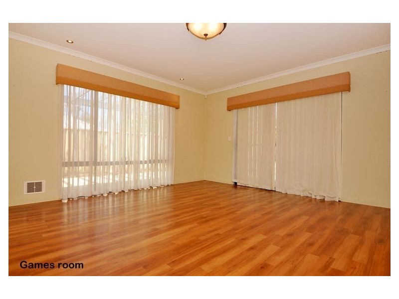 12 Chilworth Road, Butler WA 6036