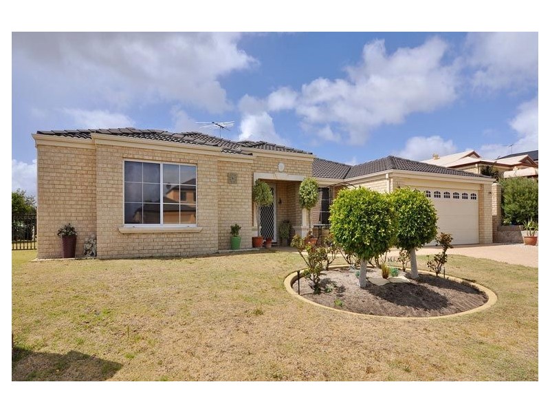 52 Weymouth Blvd, Quinns Rocks WA 6030