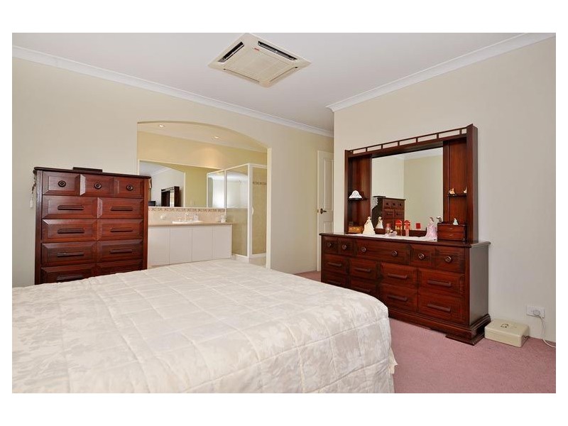 52 Weymouth Blvd, Quinns Rocks WA 6030