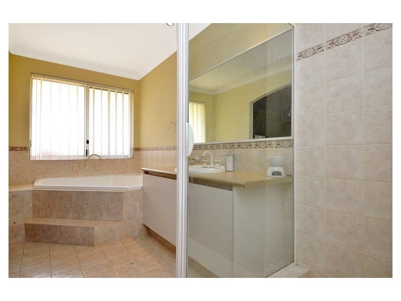 52 Weymouth Blvd, Quinns Rocks WA 6030