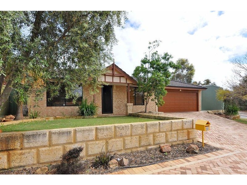 77 Viridian Drive, Banksia Grove WA 6031