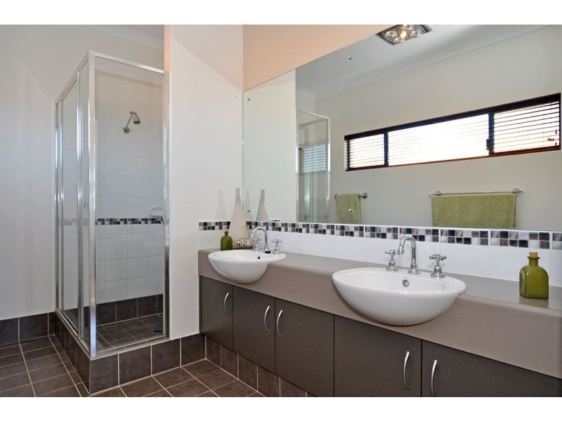 9 Lena Pass, Mindarie WA 6030