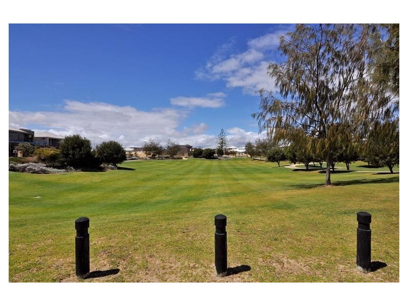 25 Bengello Place, Burns Beach WA 6028