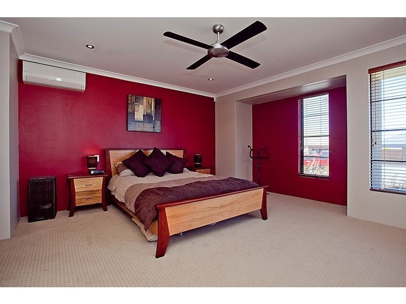 7 Elmhurt Drive, Clarkson WA 6030