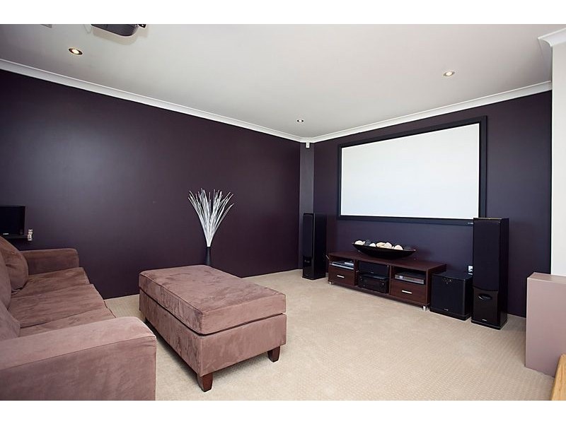 7 Elmhurt Drive, Clarkson WA 6030