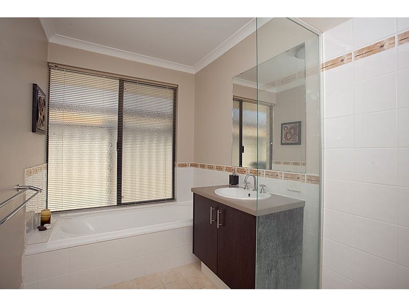 7 Elmhurt Drive, Clarkson WA 6030