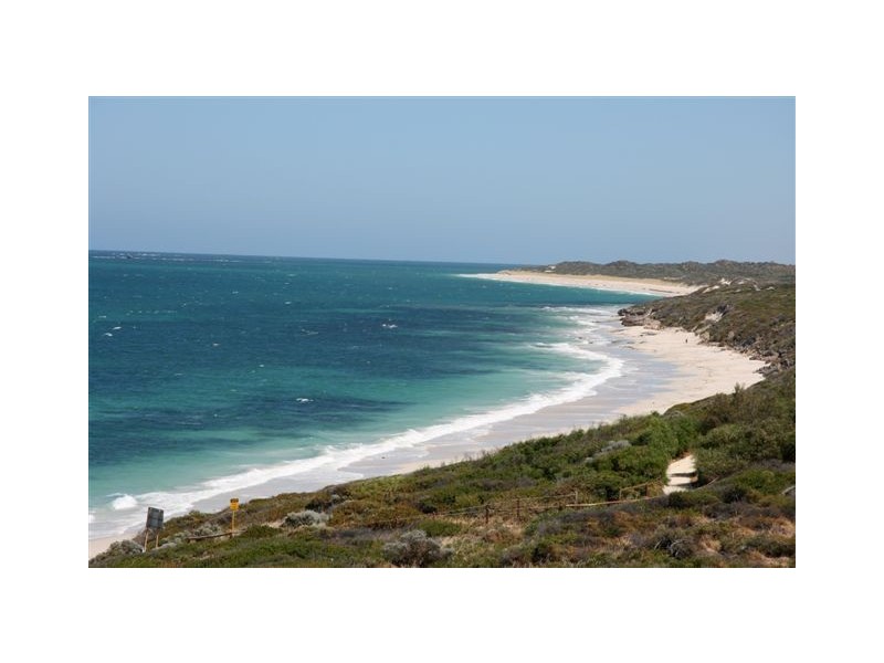 260 Ocean Drive, Quinns Rocks WA 6030