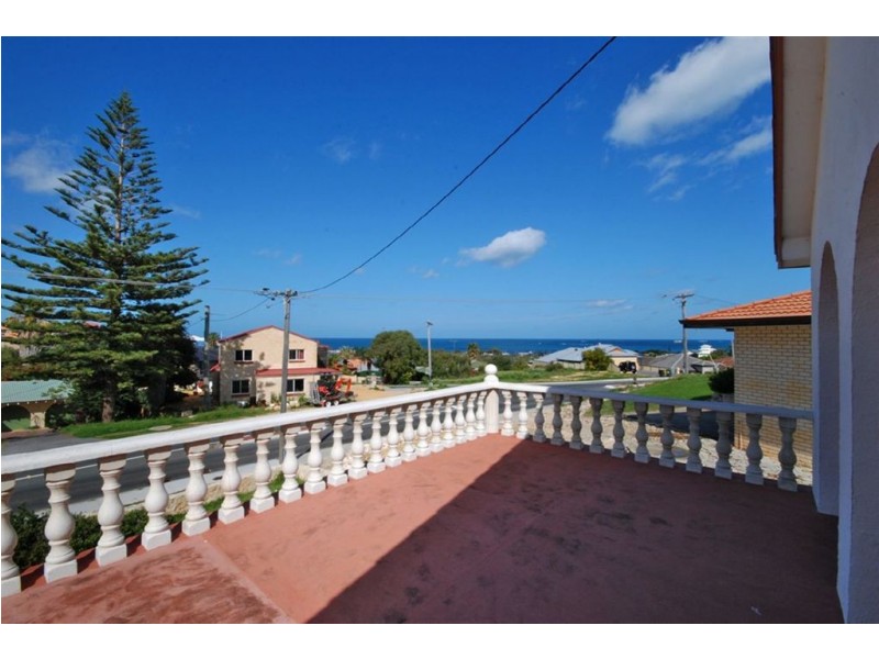 29 Mindarie Drive, Quinns Rocks WA 6030