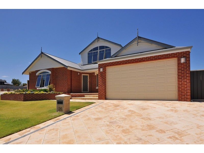 24 Dumaresq Loop, Quinns Rocks WA 6030