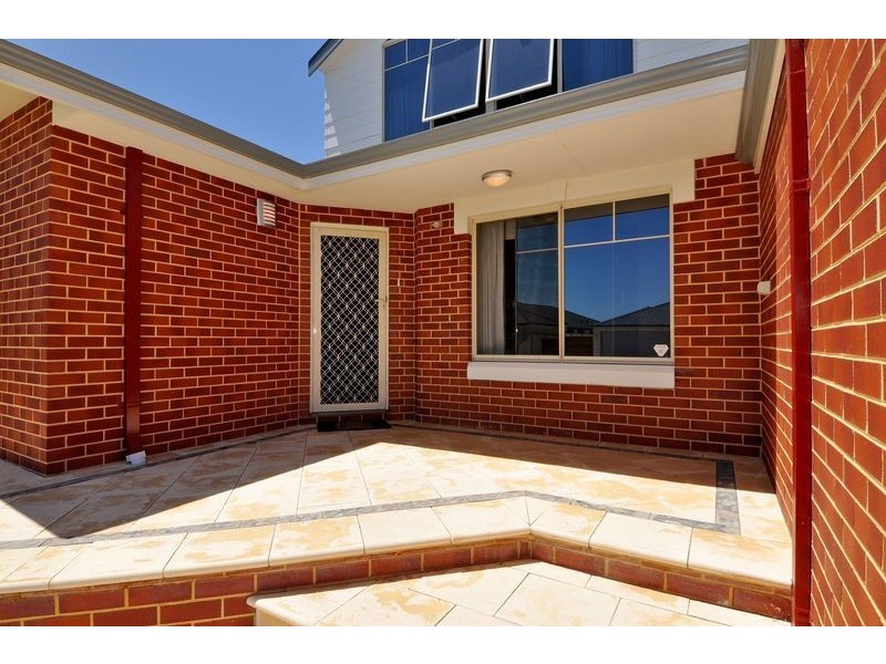 24 Dumaresq Loop, Quinns Rocks WA 6030