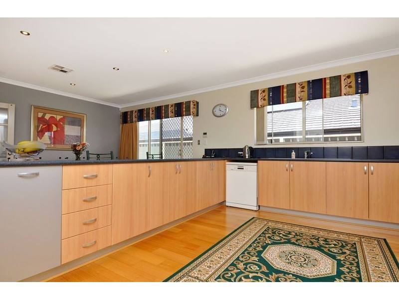 24 Dumaresq Loop, Quinns Rocks WA 6030