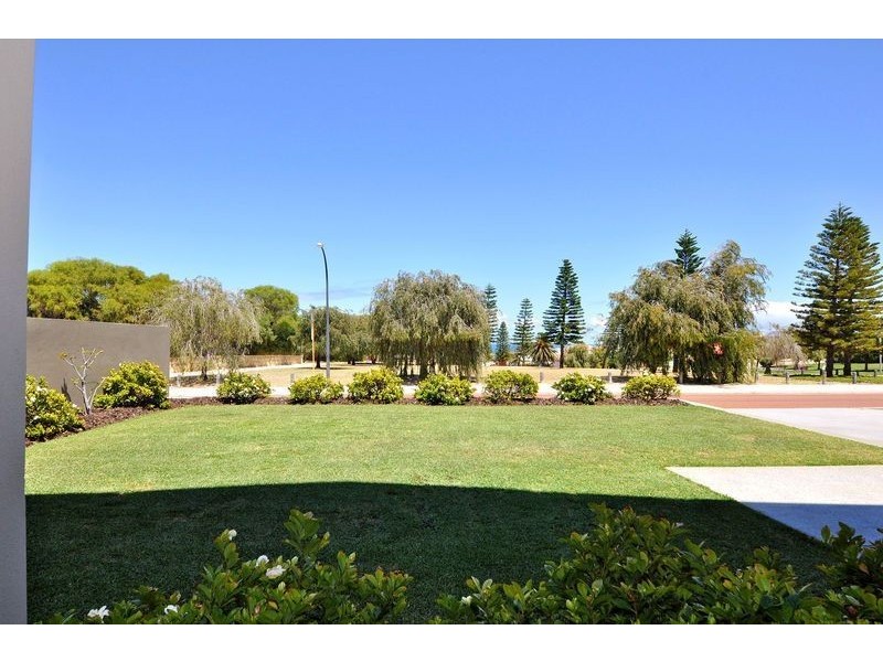 3 Talara Circuit, Mindarie WA 6030