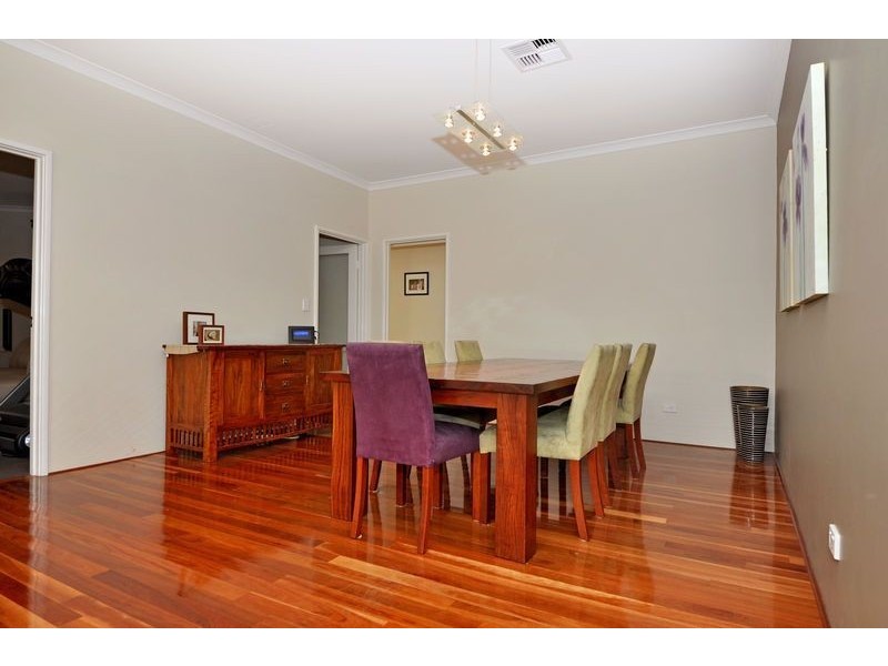 5 Queenscliff Parade, Quinns Rocks WA 6030