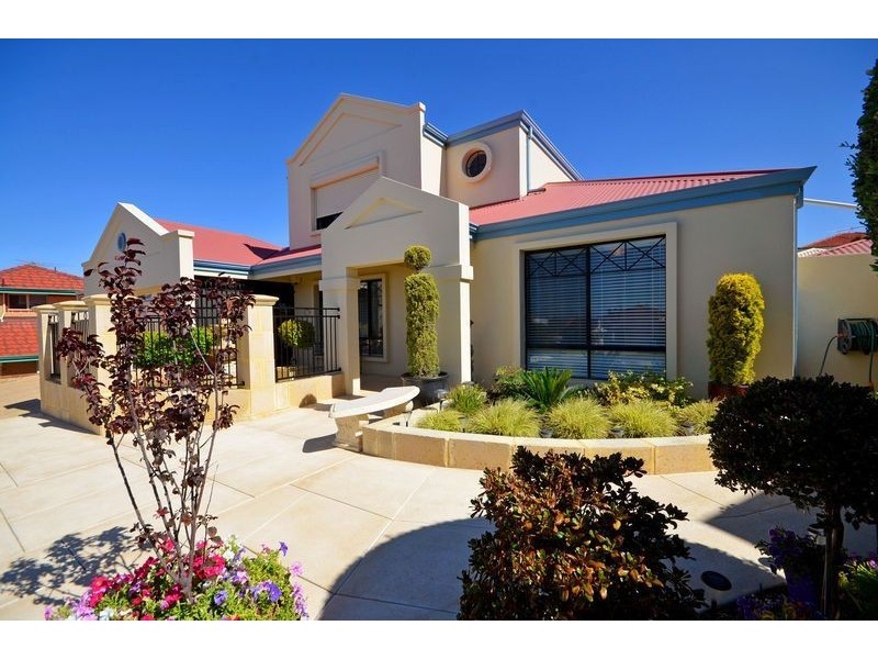 11 Catania Court, Mindarie WA 6030