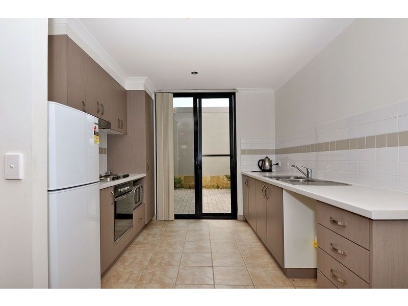 73/12 Citadel Way, Currambine WA 6028