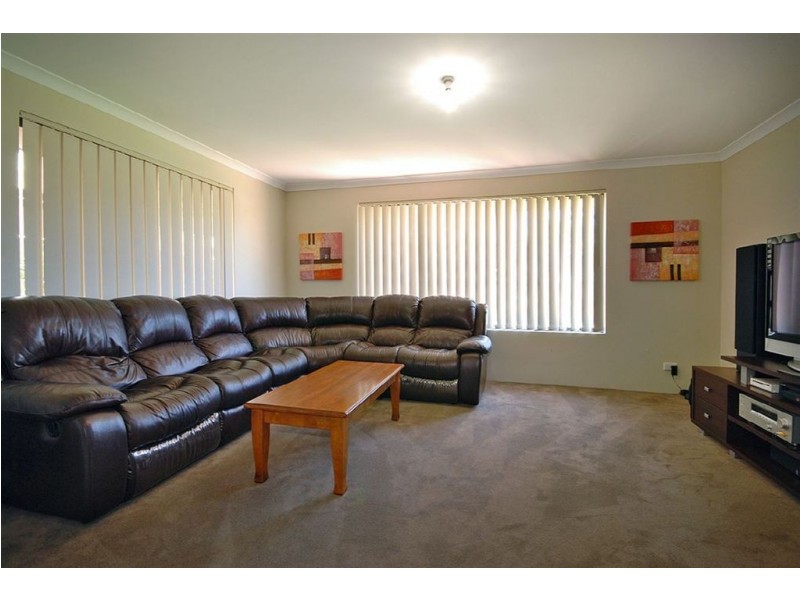 19 Verona Street, Hocking WA 6065