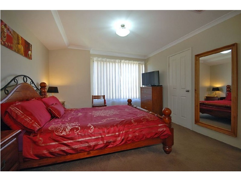 19 Verona Street, Hocking WA 6065