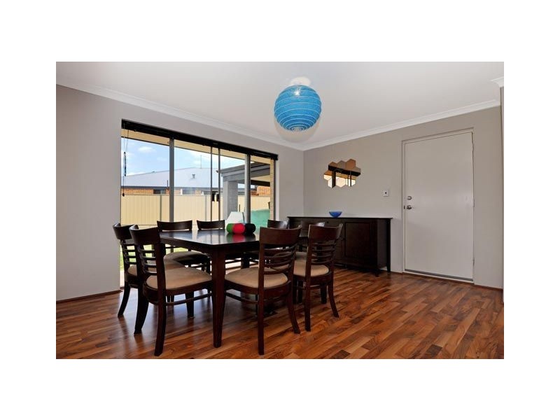 15 Grampians Loop, Yanchep WA 6035