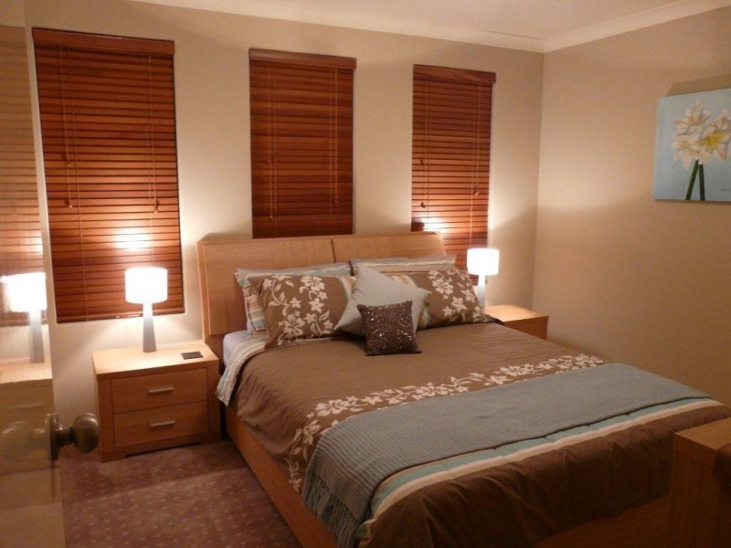 11 Westwood Meander, Carramar WA 6031