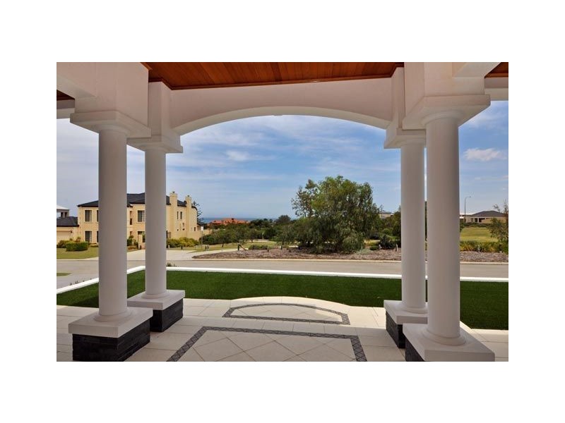 25 Lighthouse Parade, Mindarie WA 6030