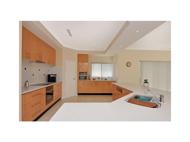 25 Lighthouse Parade, Mindarie WA 6030