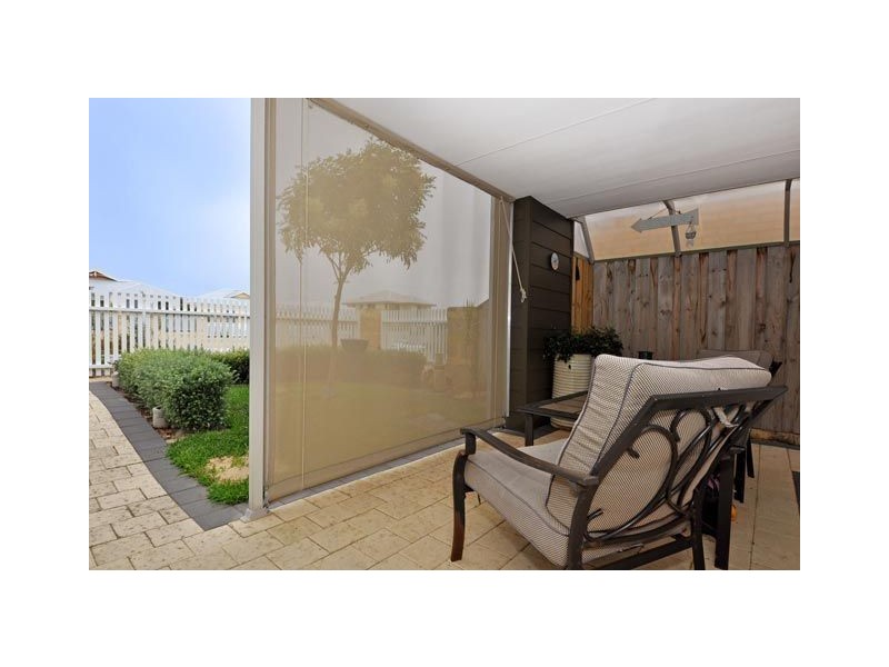 64 Seaside Ave, Yanchep WA 6035