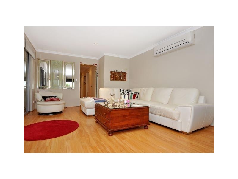 64 Seaside Ave, Yanchep WA 6035