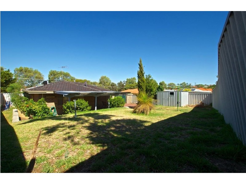17 Addison Gardens, Merriwa WA 6030
