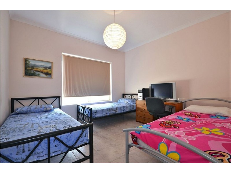 38 Sabina Drive, Madora Bay WA 6210