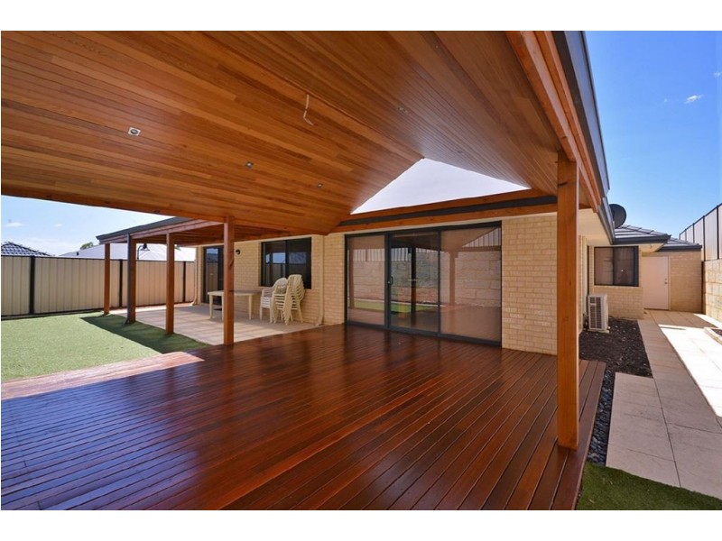 6 Rossiters Cove, Clarkson WA 6030