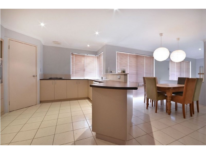 6 Rossiters Cove, Clarkson WA 6030