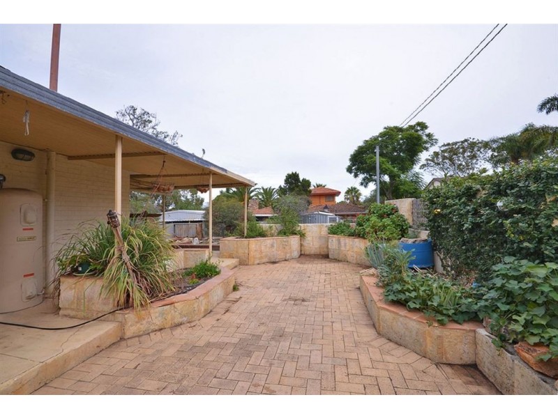 8B Clarkside Court, Wanneroo WA 6065