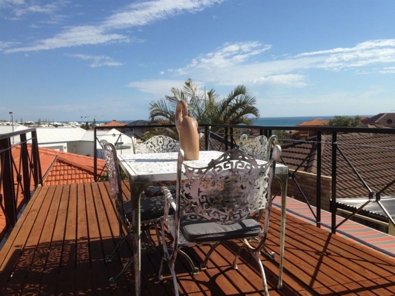 7 Barletta Place, Mindarie WA 6030