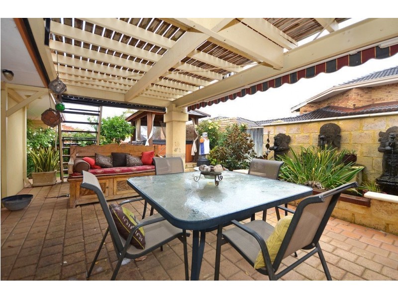 7 Barletta Place, Mindarie WA 6030