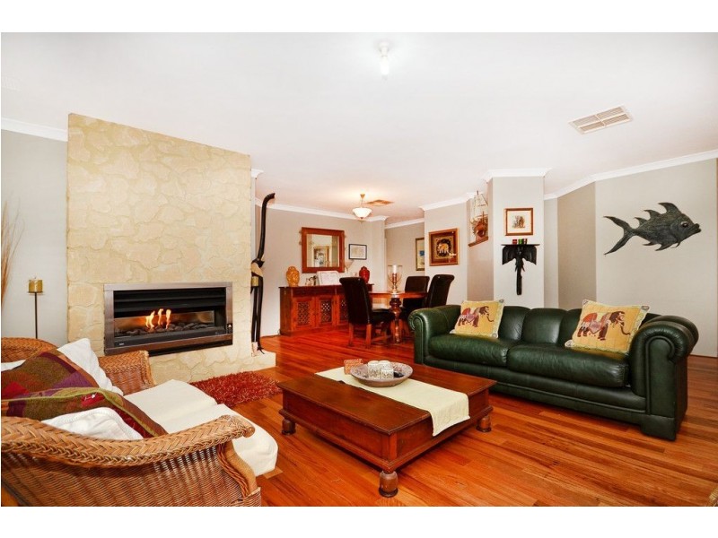 7 Barletta Place, Mindarie WA 6030