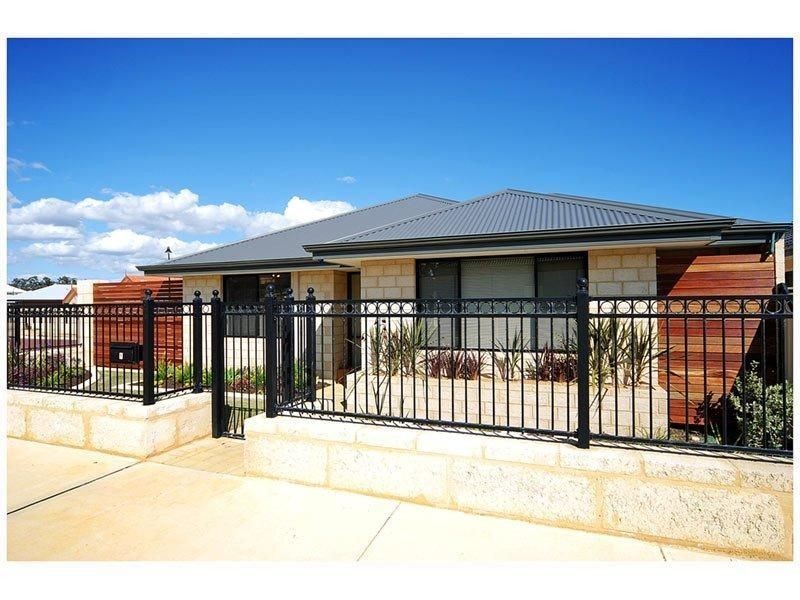 1 Oakpark Green, Clarkson WA 6030