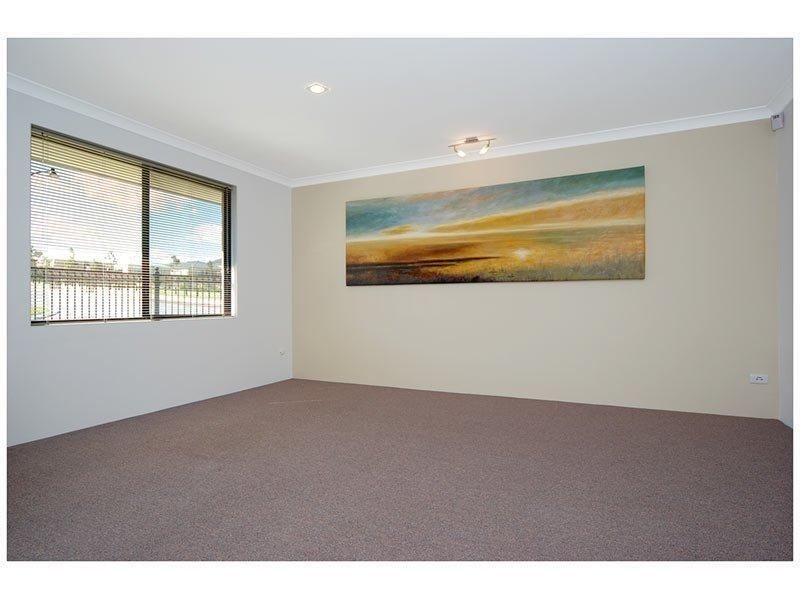 1 Oakpark Green, Clarkson WA 6030