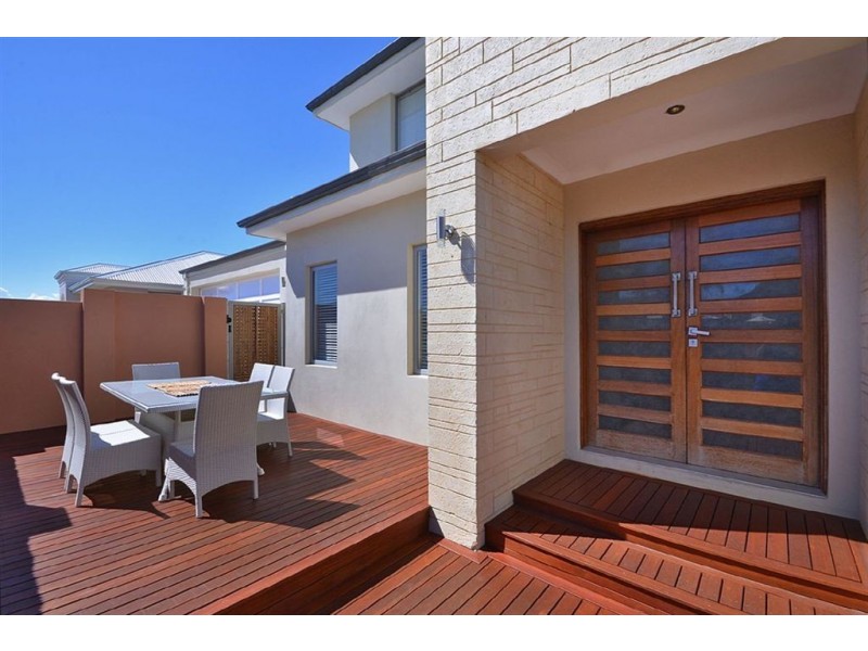 1 Willandra Place, Hillarys WA 6025