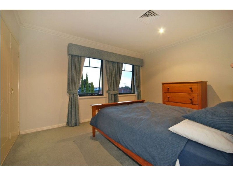 8A Cookham Road, Lathlain WA 6100