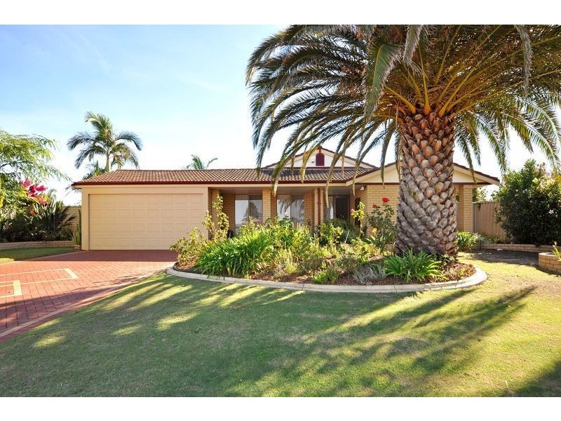 228 Timberlane Drive, Woodvale WA 6026