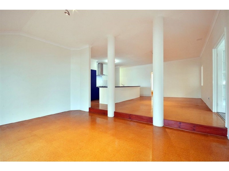 4 Samsun Way, Mindarie WA 6030