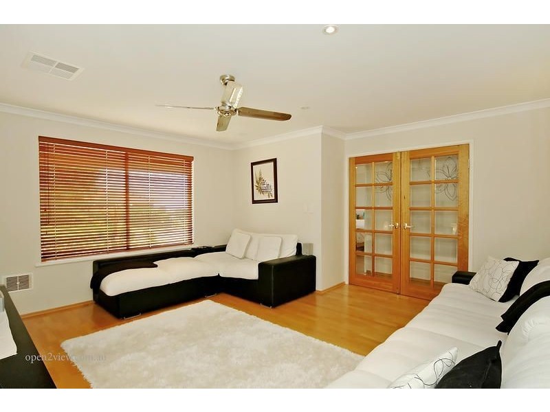 44 Weymouth Boulevard, Quinns Rocks WA 6030