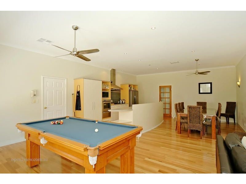 44 Weymouth Boulevard, Quinns Rocks WA 6030