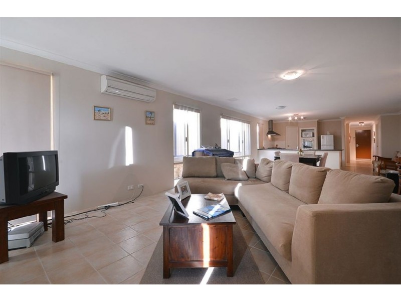 19 Lakewood Terrace, Clarkson WA 6030