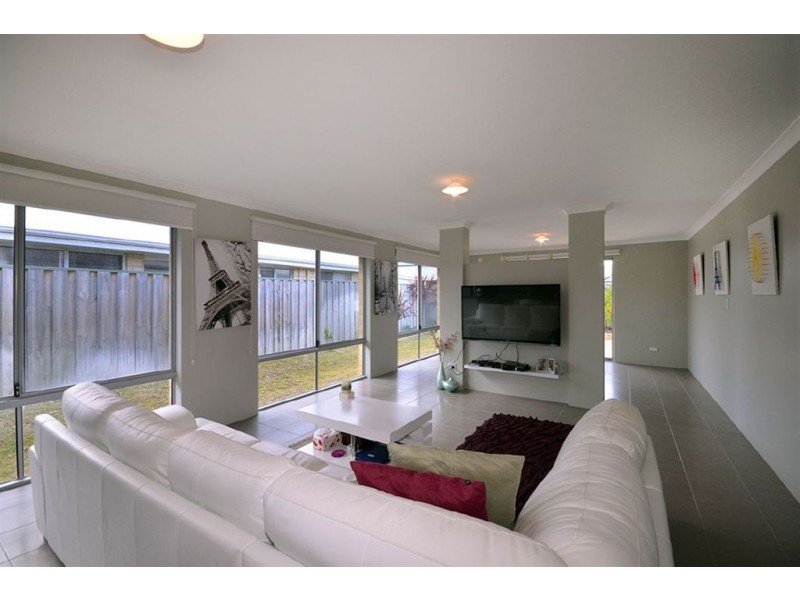 50 Beachside Parade, Yanchep WA 6035