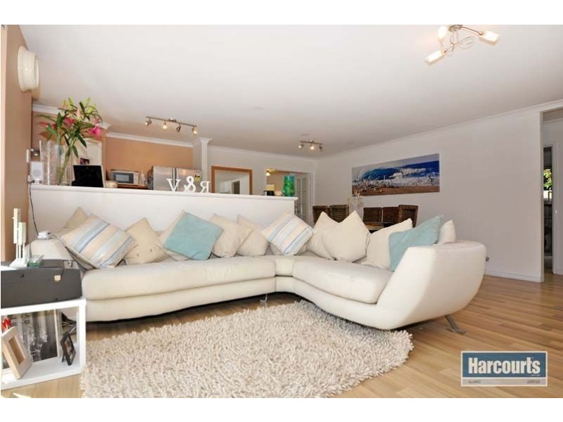 7 Lambasa Way, Mindarie WA 6030