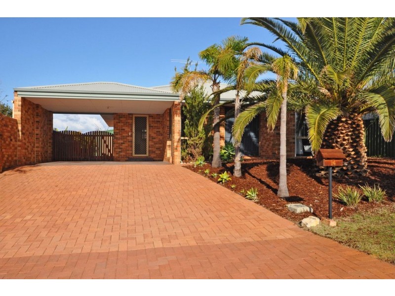 14 St Barnabas Boulevard, Quinns Rocks WA 6030